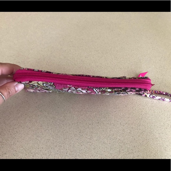 🌸Vera Bradley Wristlet Wallet 🌸 - Picture 4 of 12